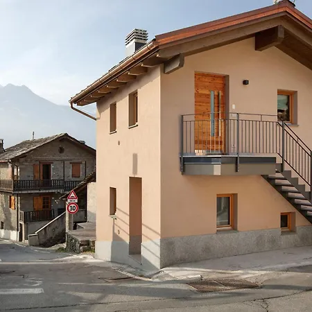 La Chapelle Apartment *